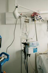 Sala hospitalar com equipamento de diálise